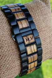 gravirovanie-mv-inicialky-3-vini