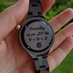 gravirovanie-priatelky-vini