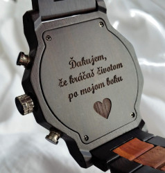 gravirovanie-dakujem-ze-kracas-po-mojom-boku-vini