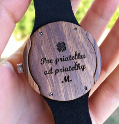 gravirovanie-pre-priatelku-od-priatelky-vini