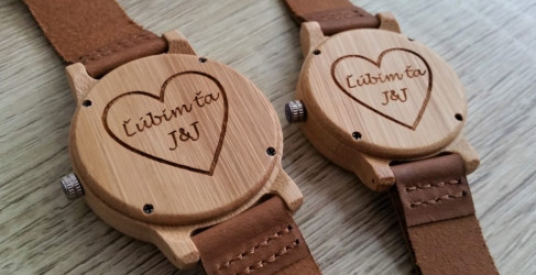 gravirovanie-text-lubim-ta-v-srdciach-vini