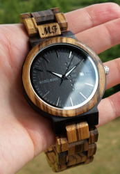 gravirovanie-zebrano-black-inicialky-vini