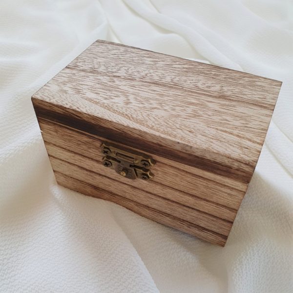 Drevená krabička Paulownia 10x6x6 cm