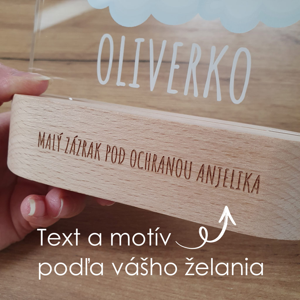 detska-nocna-lampa-s-vlastnym-menom-anjelik-gravirovanie-podstavec-2-vini