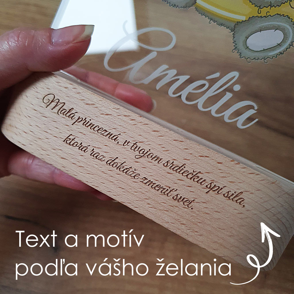 detska-nocna-lampa-s-vlastnym-menom-medvedik-gravirovanie-podstavec-1-vini