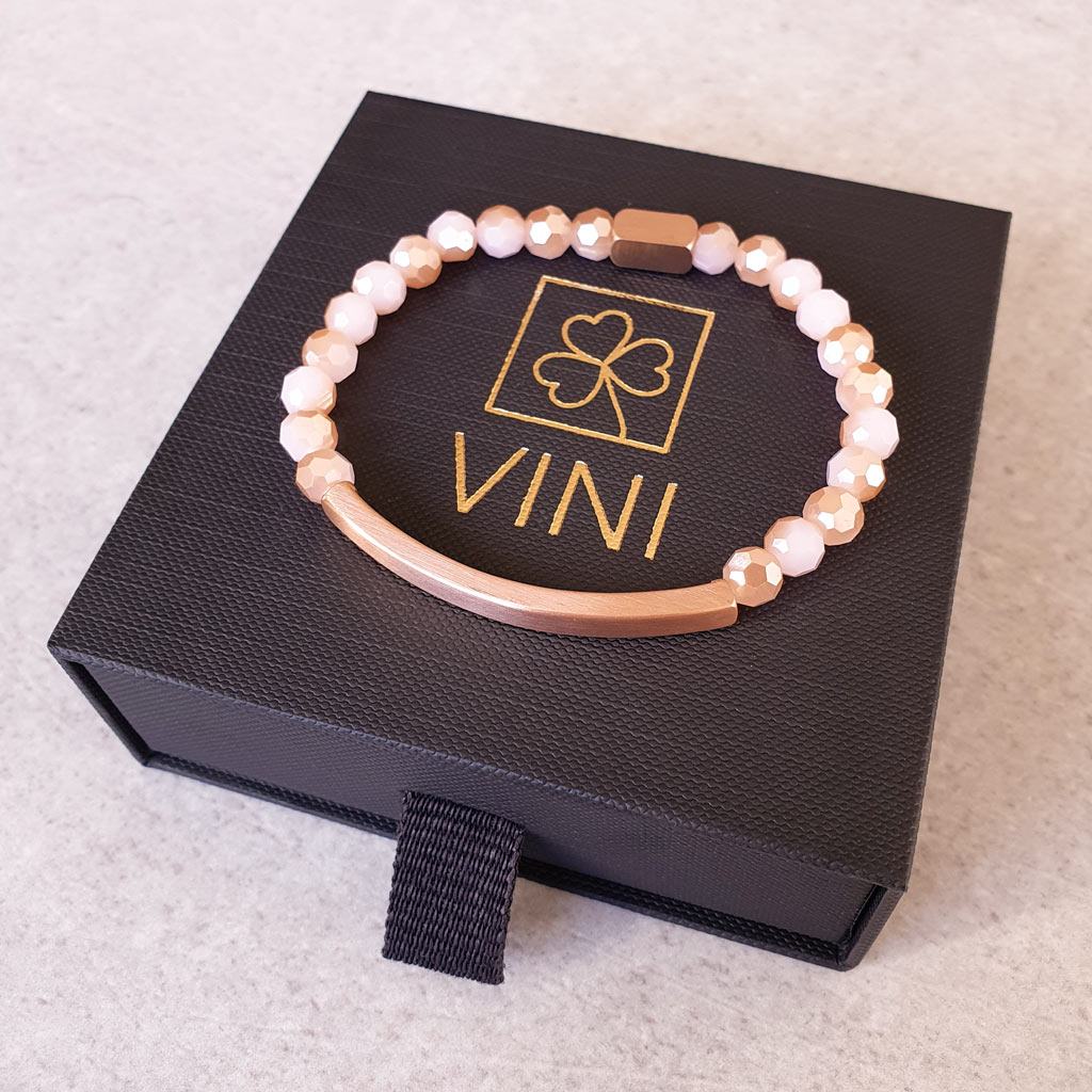 naramok-lasky-harmonie-a-neznosti-ruzenin-personalizovany-3-vini