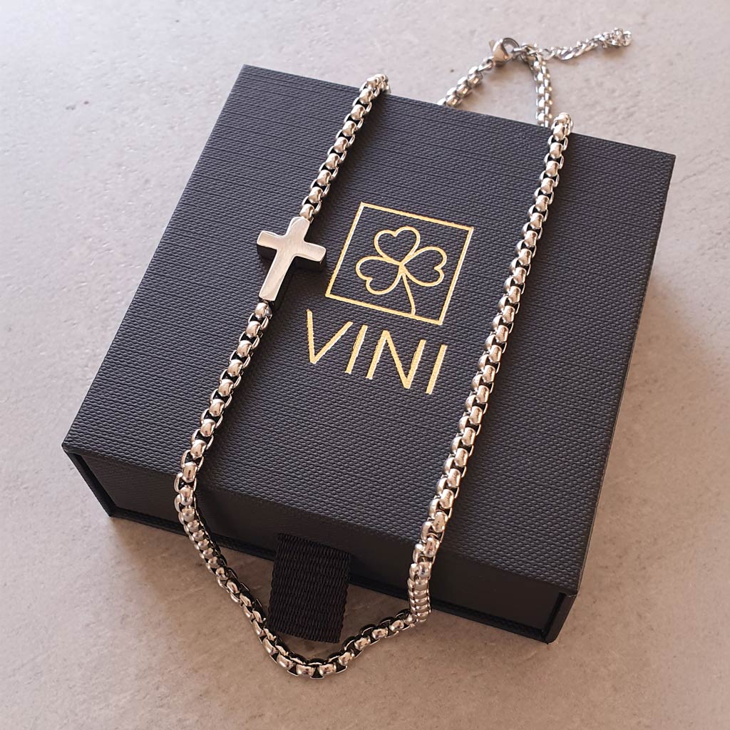 pansky-nahrdelnik-s-križikom-z-chirurgickej-ocele-4-vini