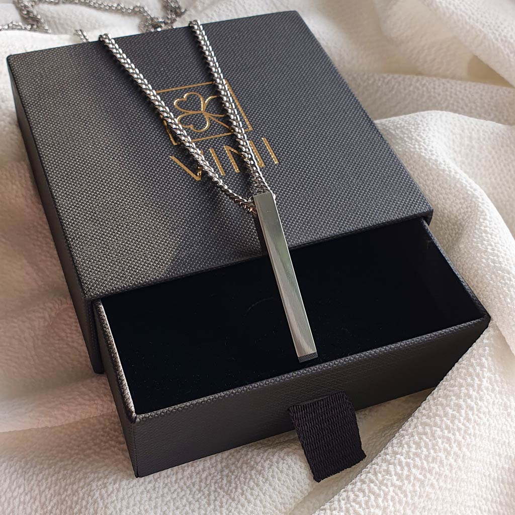 pansky-nahrdelnik-vertigo-personalizovany-z-chirurgickej-ocele-8-vini