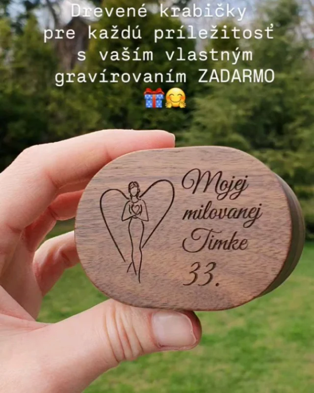 Ak hľadáš originálnu krabičku pre tvoj darček 🎁 tak tu je pár inšpirácií 😉 Tieto drevené krabičky sme gravírovali pre našich zákazníkov ❤️
Tvoje venovanie alebo motív vygravírujeme podľa tvojho želania na krabičku úplne ZADARMO 🤗 Stačí si len vybrať z našej ponuky 😉👉 www.vini.sk 
Doručenie už do 2 dní 

@_vini.sk #originalnydarcek #gravirovanienamieru #drevenakrabicka #darcekovakrabicka #vyrobeneslaskou #slovensko #eshopvini